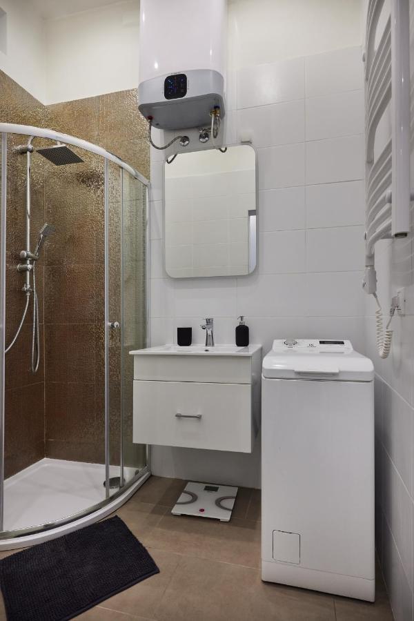 Cozy Little Apartment In Downtown Budapest Luaran gambar